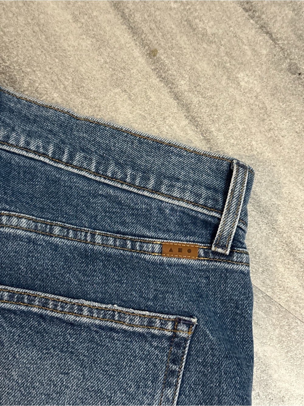 AYR Women's Mid Wash Straight-Leg Jeans - Picture 4 of 8
